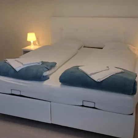 102 Venedig 59M2, 4-8 Pers Extra Bedroom Klagenfurt am Woerthersee Exterior photo